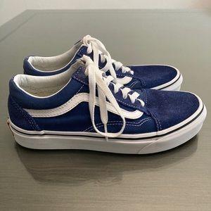 Boys suede blue size 5Y vans